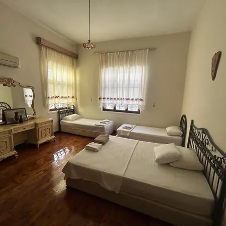 Bayraktar Konağı Center Demre