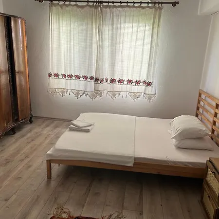 Bayraktar Konağı Center