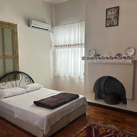 Inn Bayraktar Konagi Center 3*
