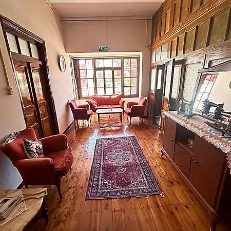 بيت ريفي Bayraktar Konagi Center دمرة