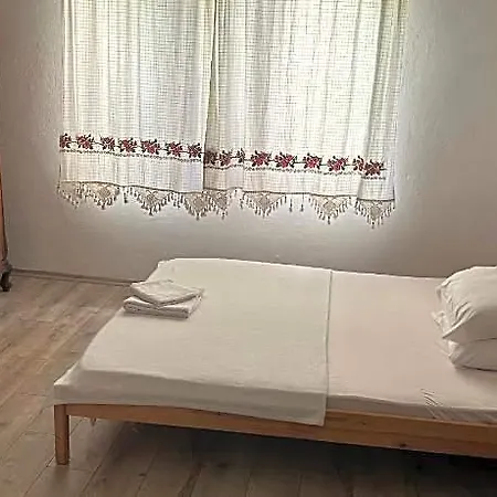Bayraktar Konagi Center دمرة