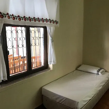 Han/Misafirhane Bayraktar Konağı Center